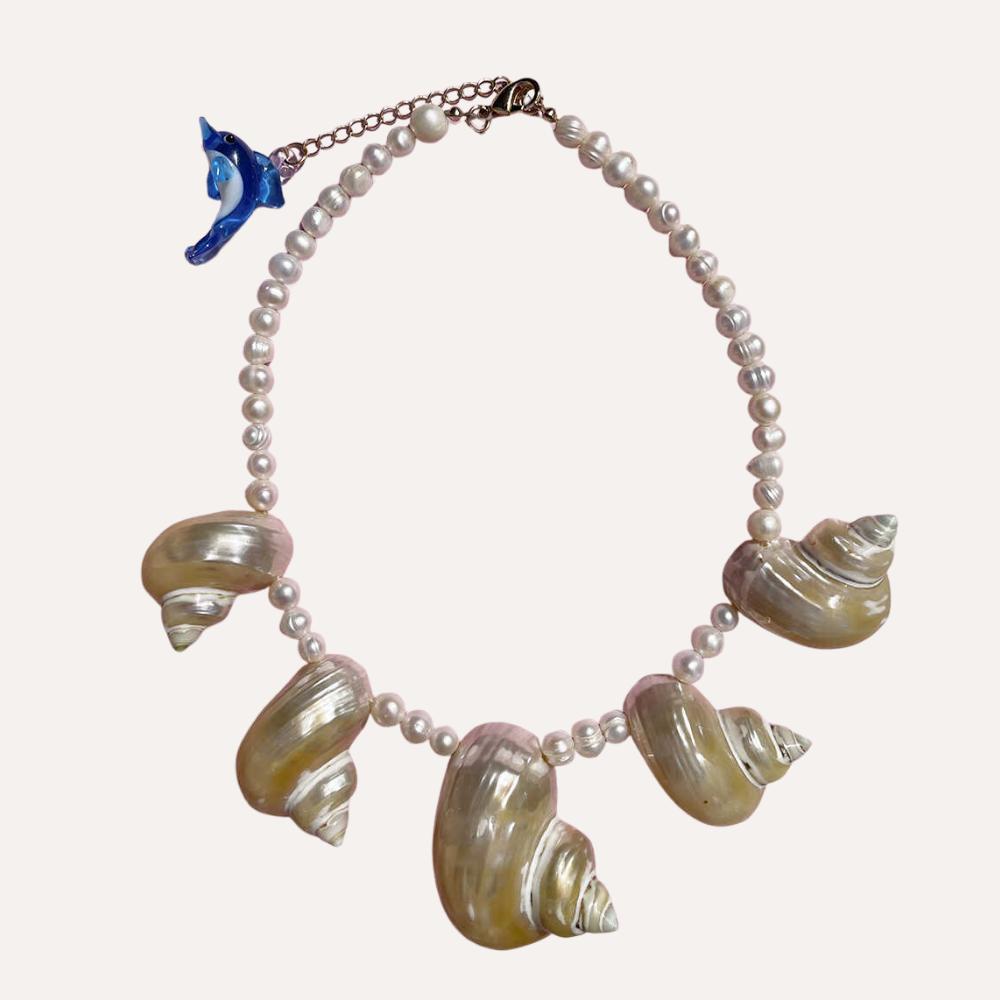 Collares